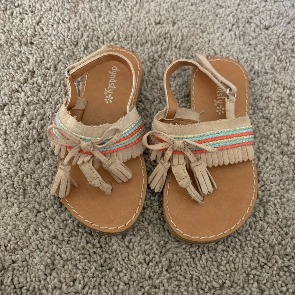 Cute toddler sandals size 7 with tassels